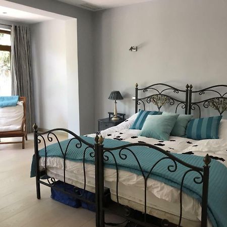 Villa With Heated Pool And Jacuzzi Close To Puerto Banus And Beach Estepona Exterior photo