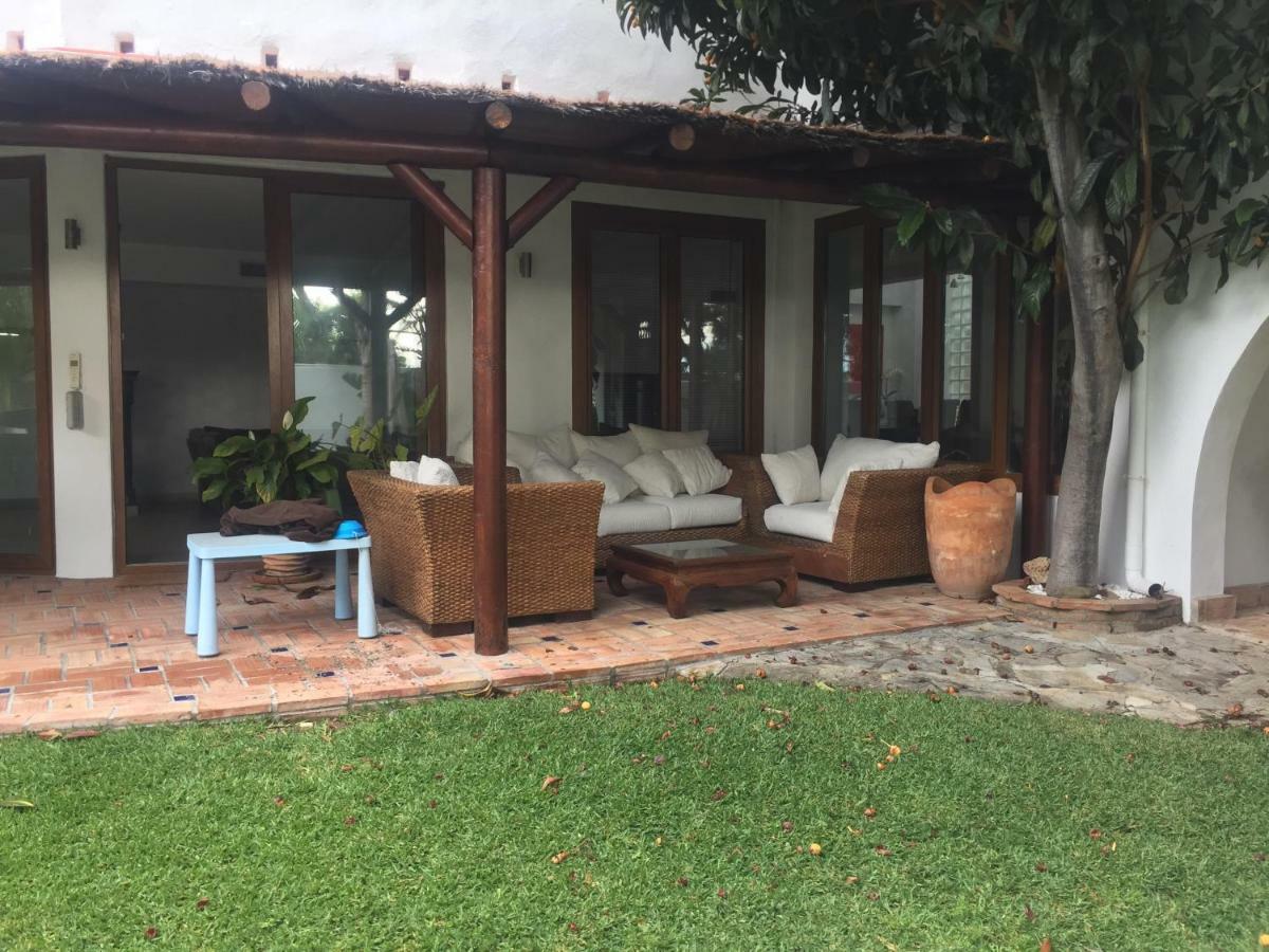 Villa With Heated Pool And Jacuzzi Close To Puerto Banus And Beach Estepona Exterior photo