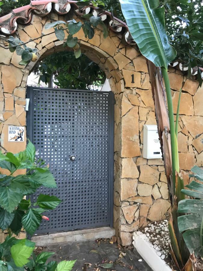 Villa With Heated Pool And Jacuzzi Close To Puerto Banus And Beach Estepona Exterior photo